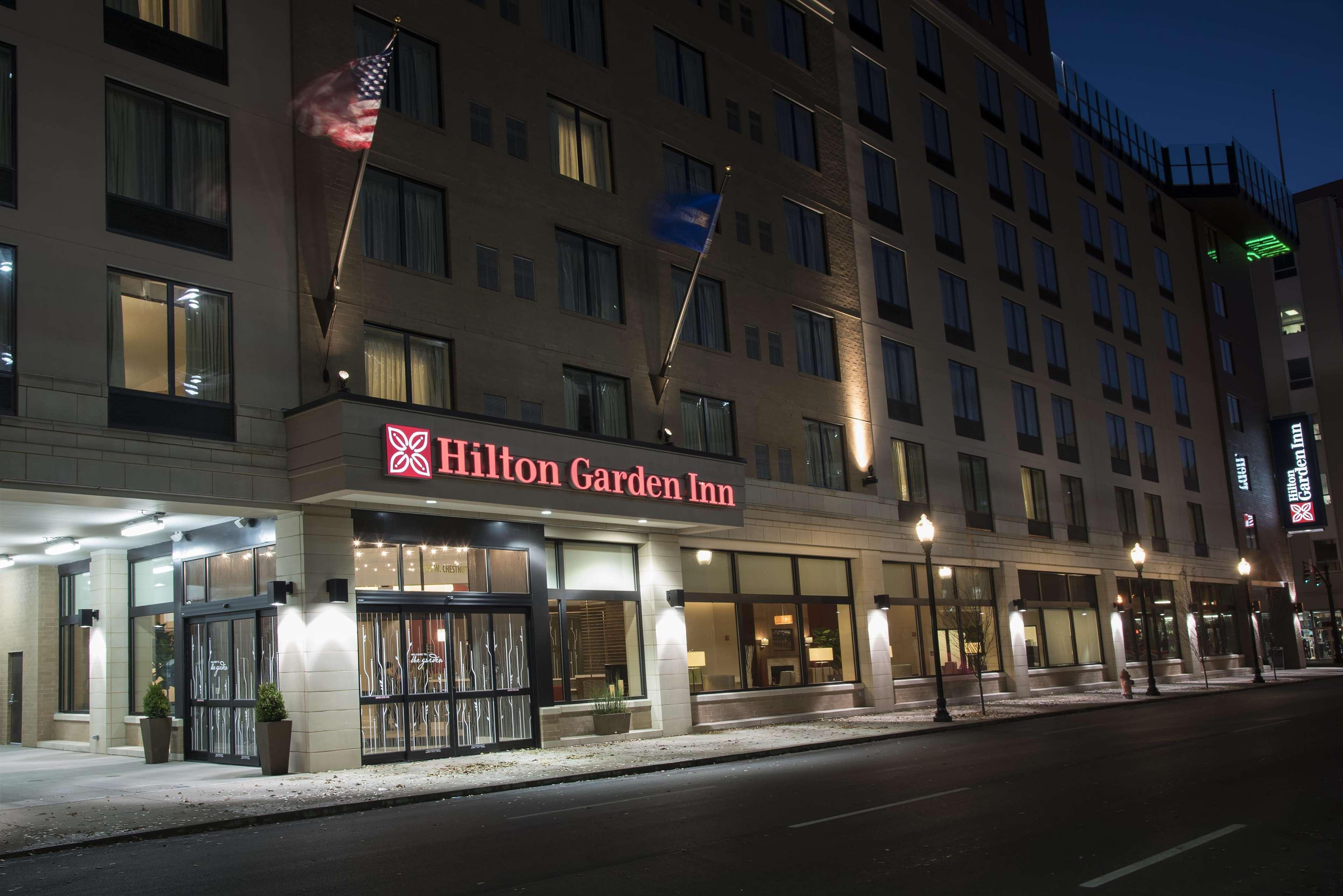 Hilton Garden Inn Louisville Downtown Exterior foto
