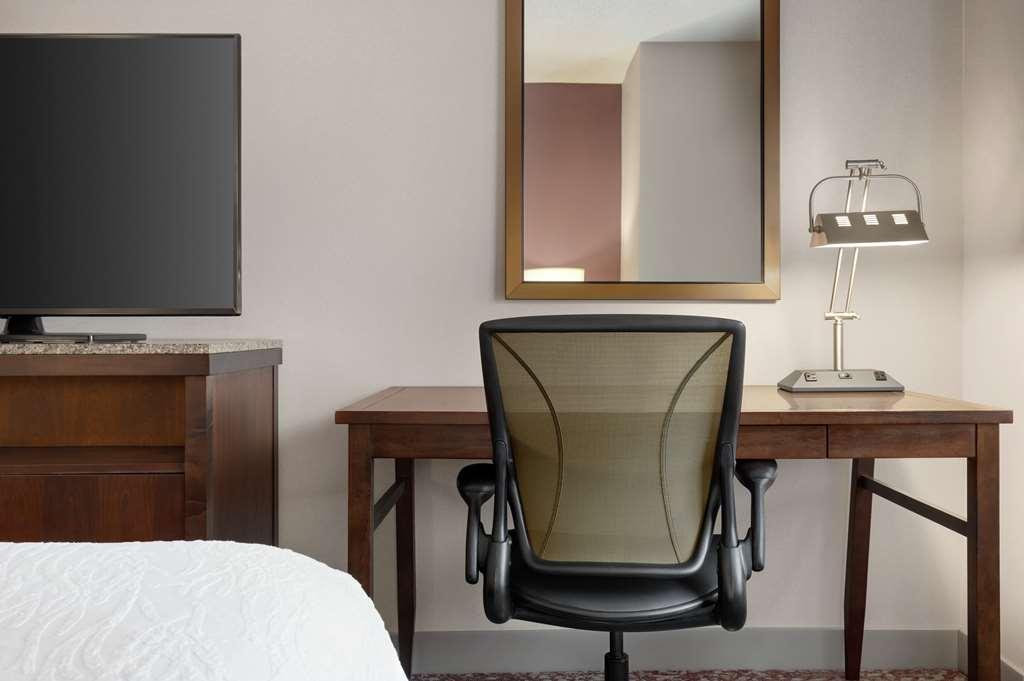 Hilton Garden Inn Louisville Downtown Zimmer foto